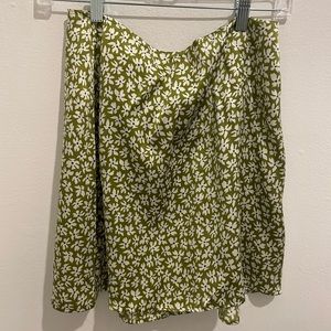 Reformation skirt size 6